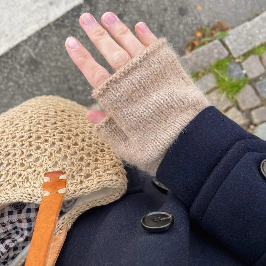 Penny Gloves by PetiteKnit